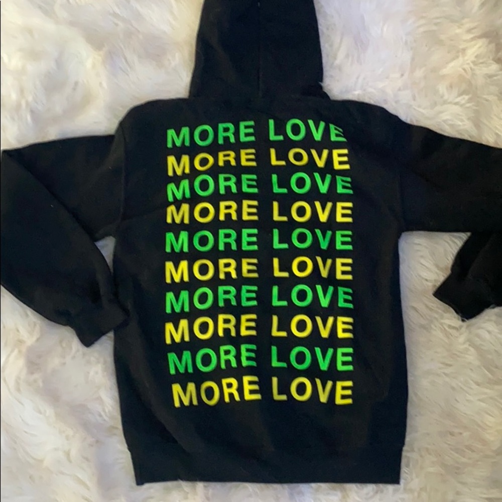 Sweatshirt - Picture 2 of 2